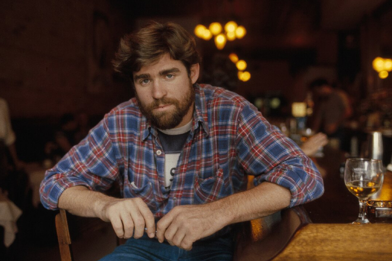 Treat_Williams,_actor_(at_Chelsea_Central,_New_York)-Bernard Gotfryd-1.0