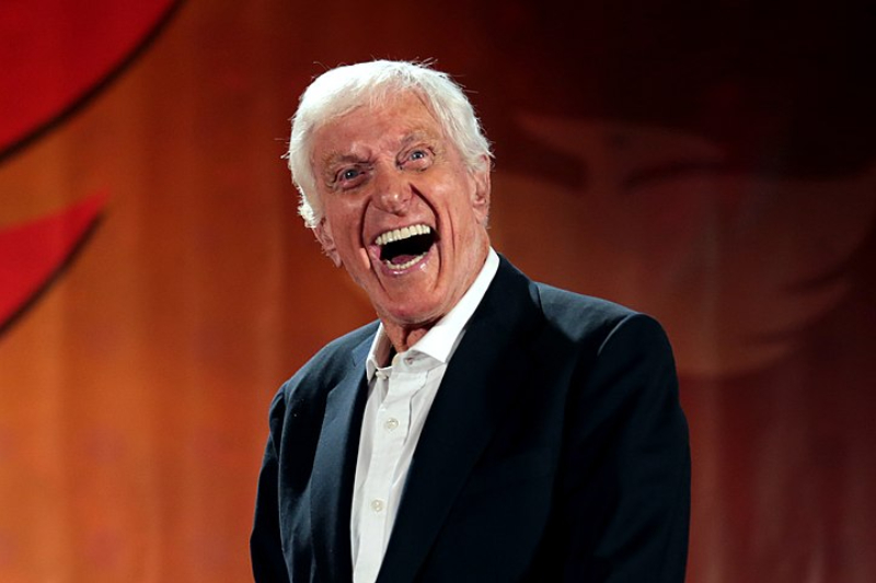 Dick_Van_Dyke_34835230322_Gage-Skidmore_2.0