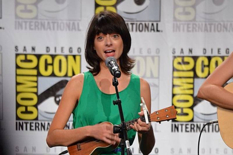 Kate__Oates__Micucci_7599249540_Genevieve_2.0