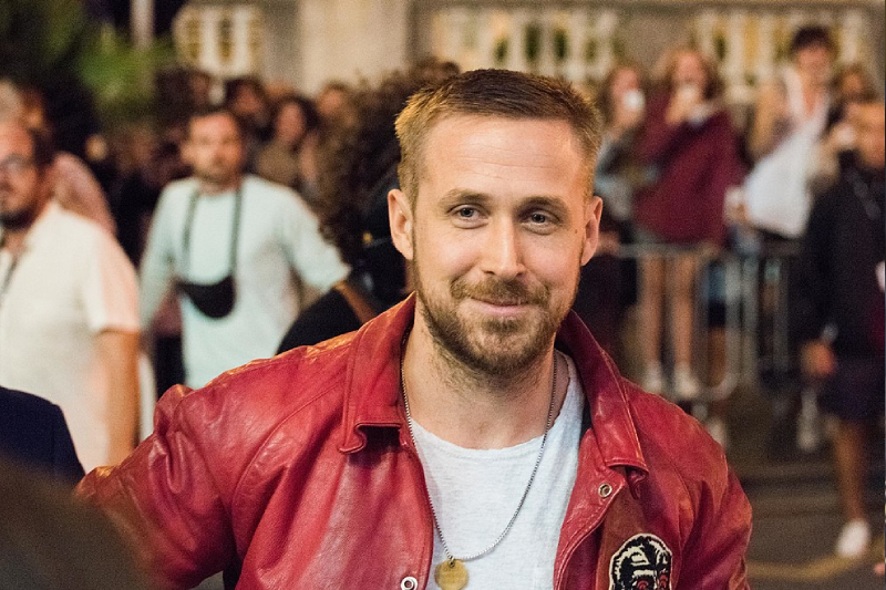 Ryan_Gosling_at_SSIFF_2018_1-Mario-A.-P.-2.0