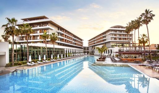 Acanthus & Cennet Barut Colection