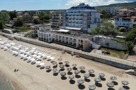 Paraiso Beach