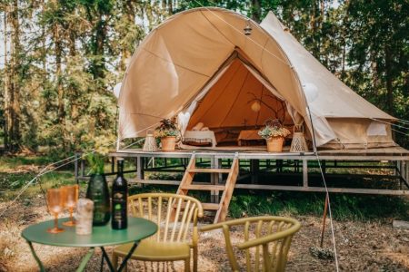 Glamping v lese pro dva