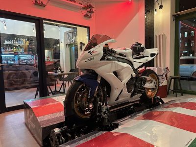 Oficiální simulátor motorky na okruzích MotoGP